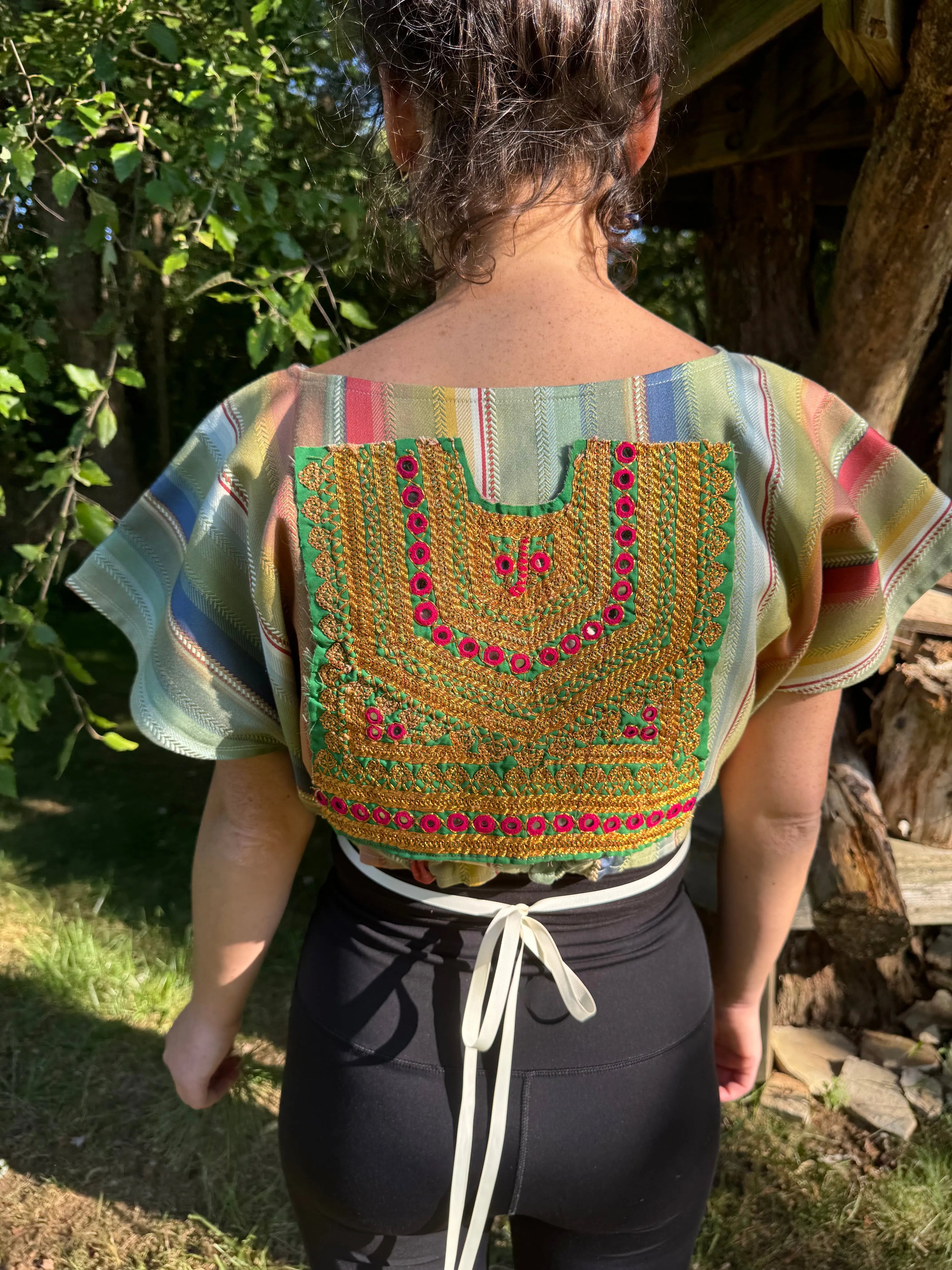 Frida Capelet No. 001