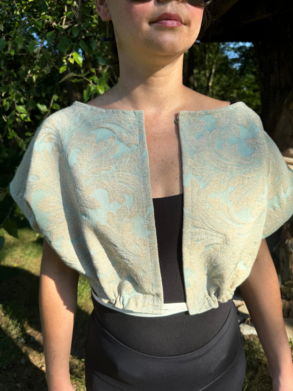 Frida Capelet No. 001