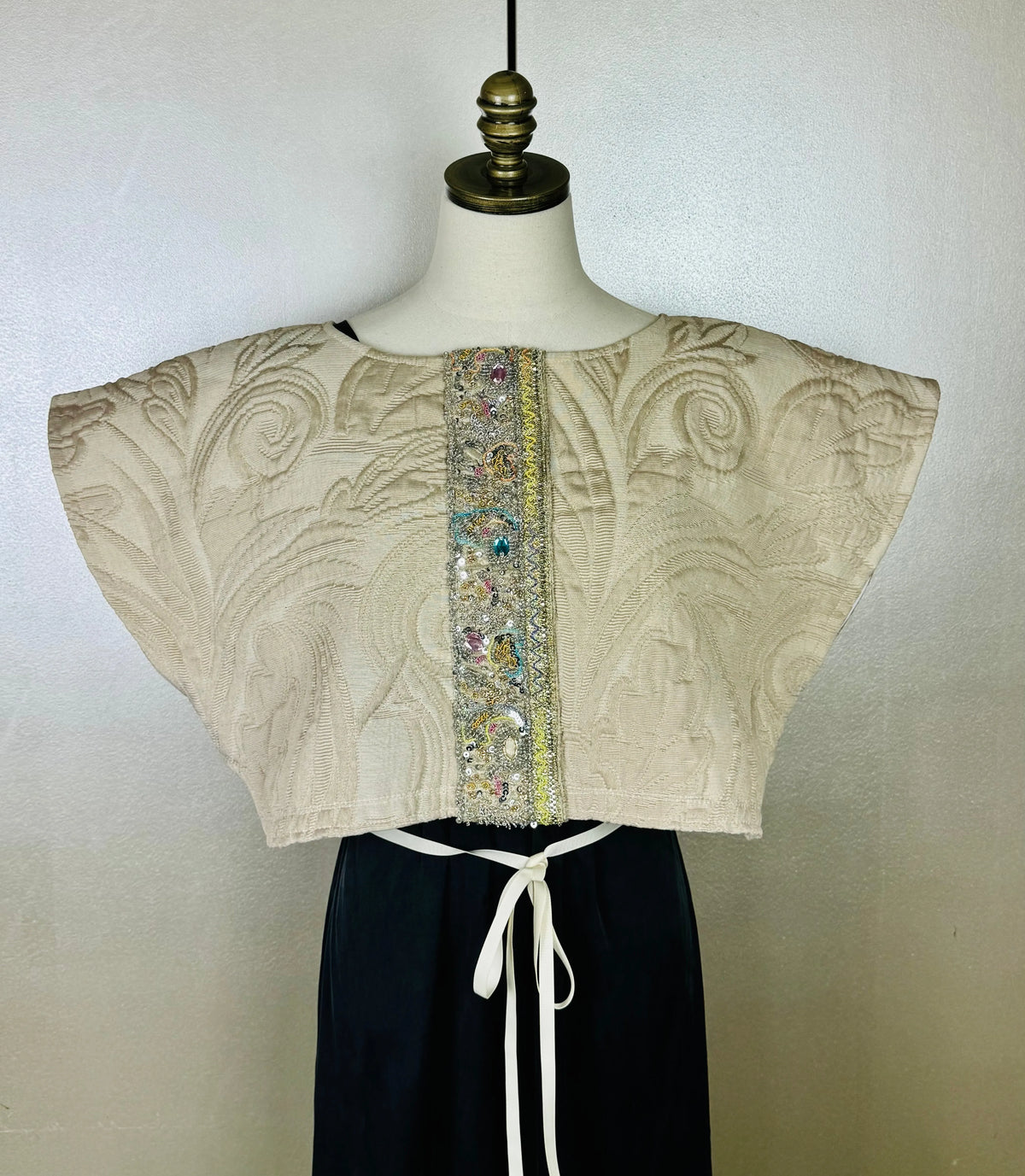 Frida Capelet No. 005