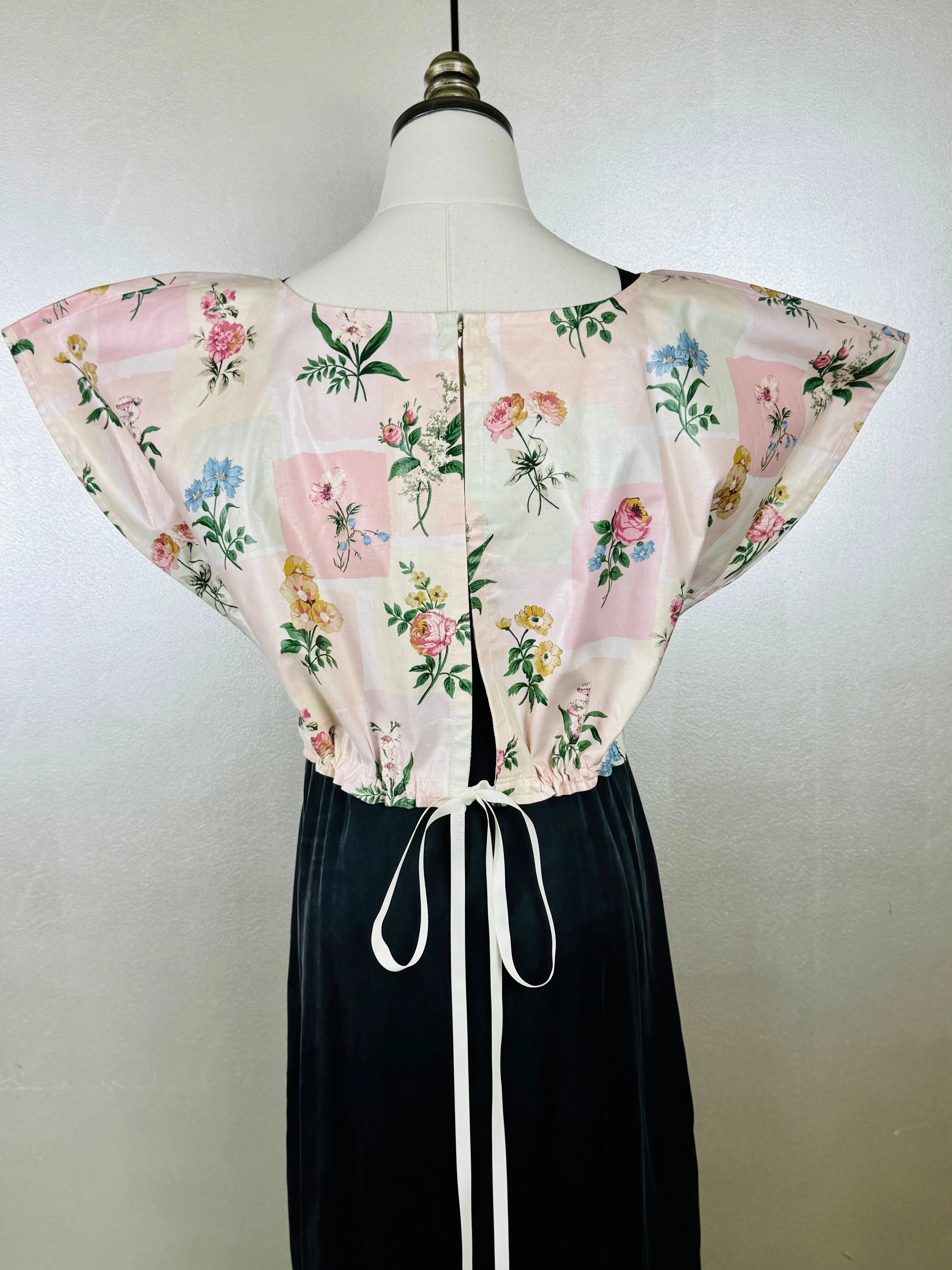 Frida Capelet No. 008