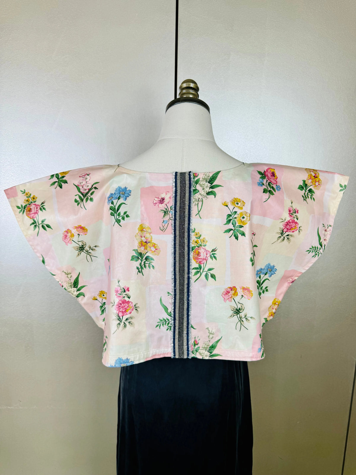 Frida Capelet No. 008