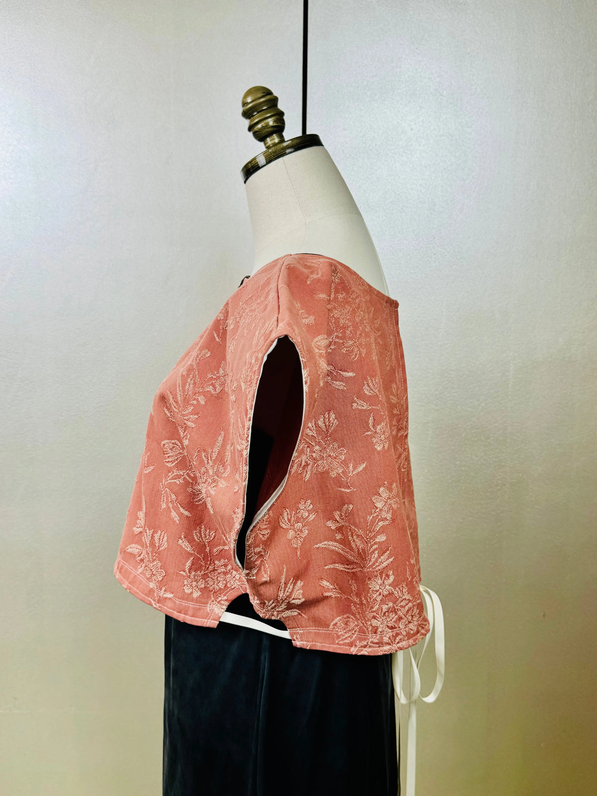 Frida Capelet No. 009