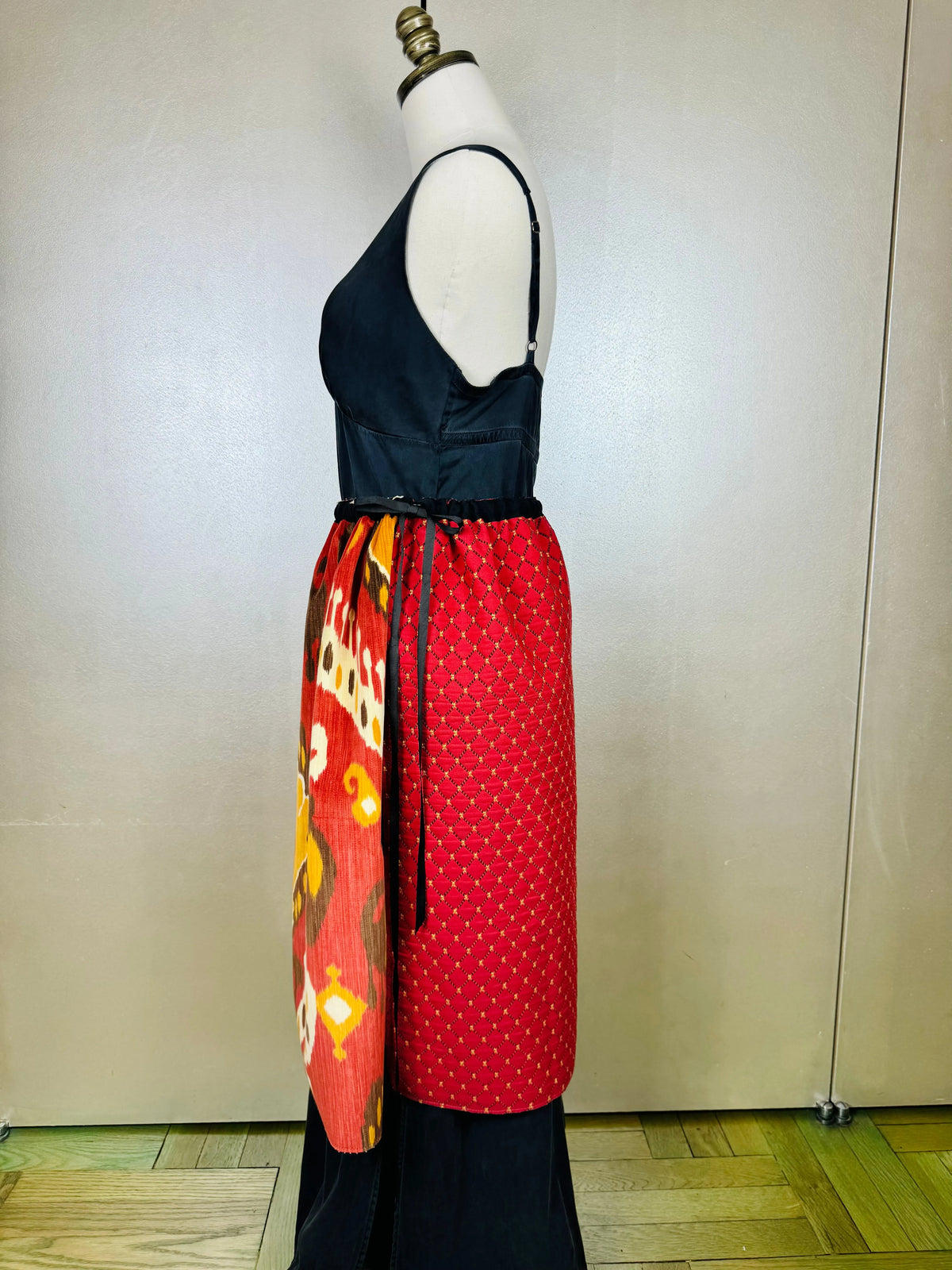 Piper Overskirt No. 014 Cape & Dress