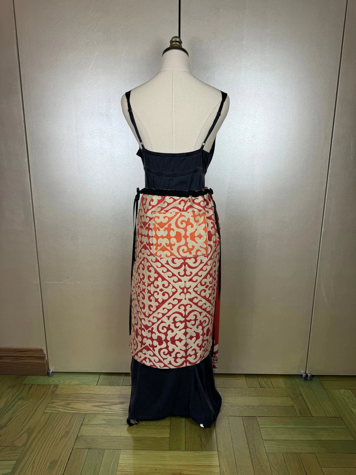 Piper Overskirt No. 015 Cape & Dress