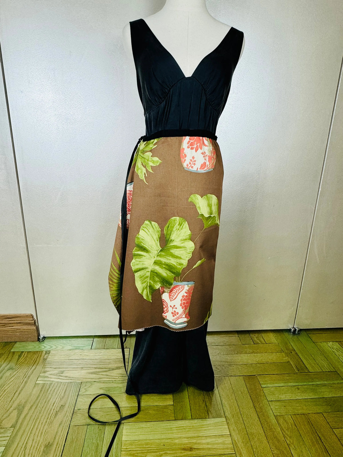 Piper Overskirt No. 017 Cape & Dress