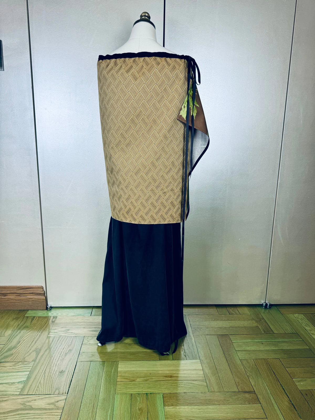 Piper Overskirt No. 017 Cape & Dress