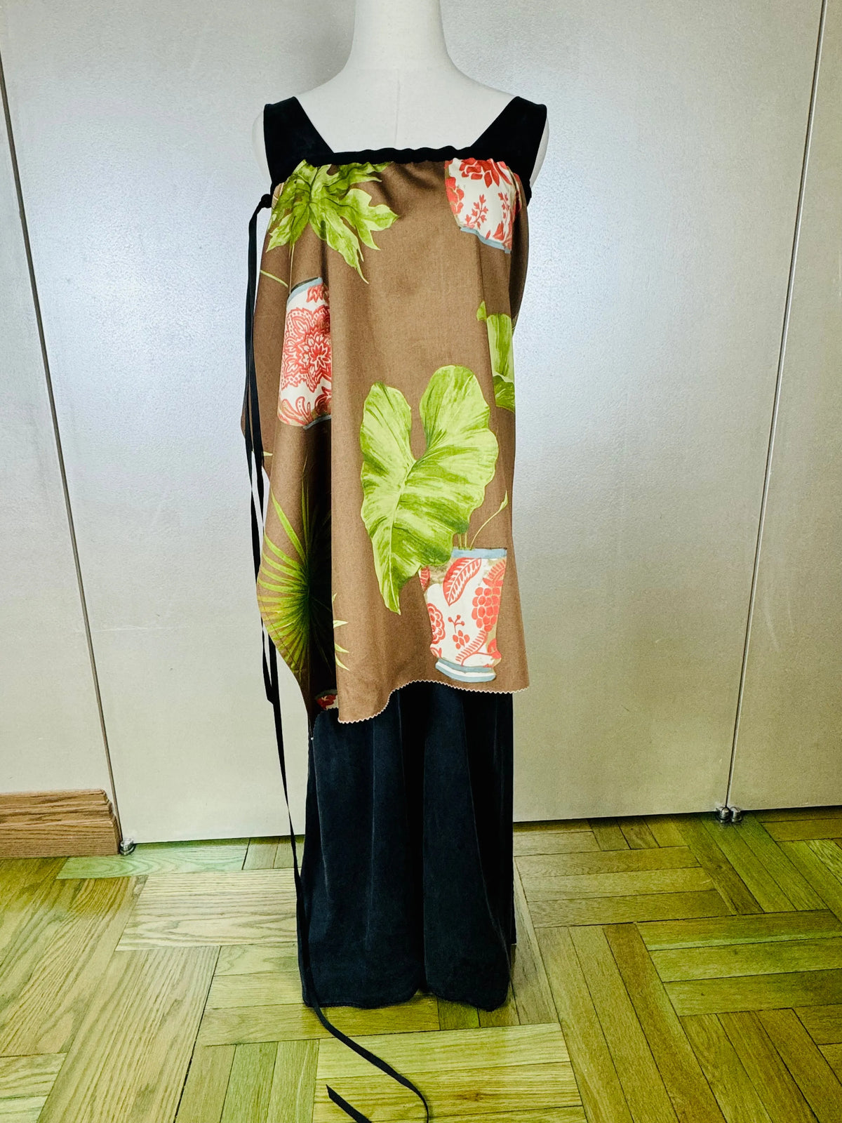 Piper Overskirt No. 017 Cape & Dress