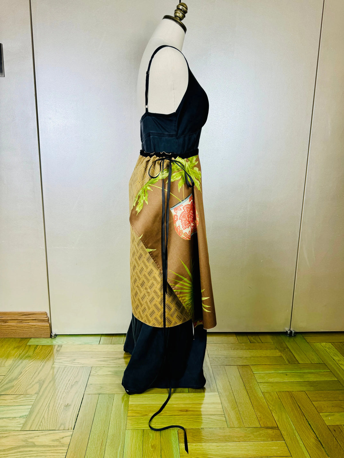 Piper Overskirt No. 017 Cape & Dress