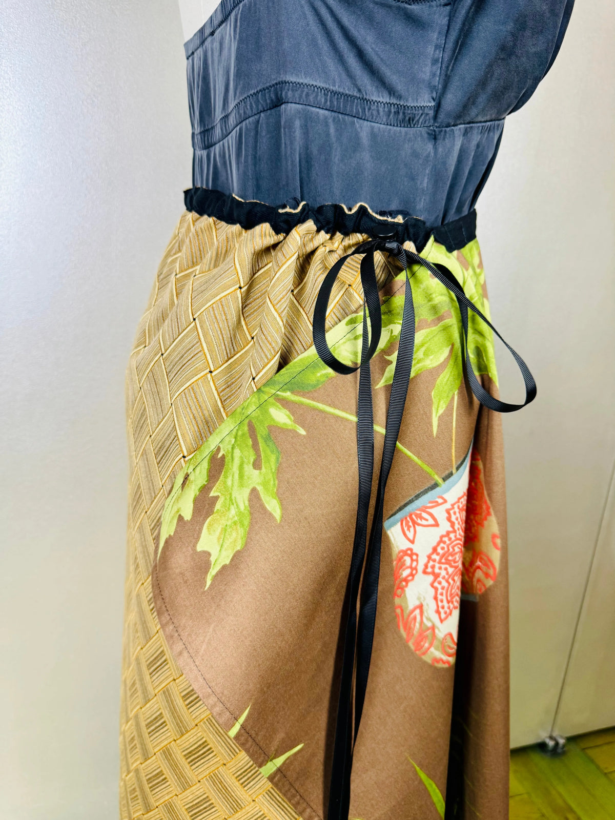 Piper Overskirt No. 017 Cape & Dress