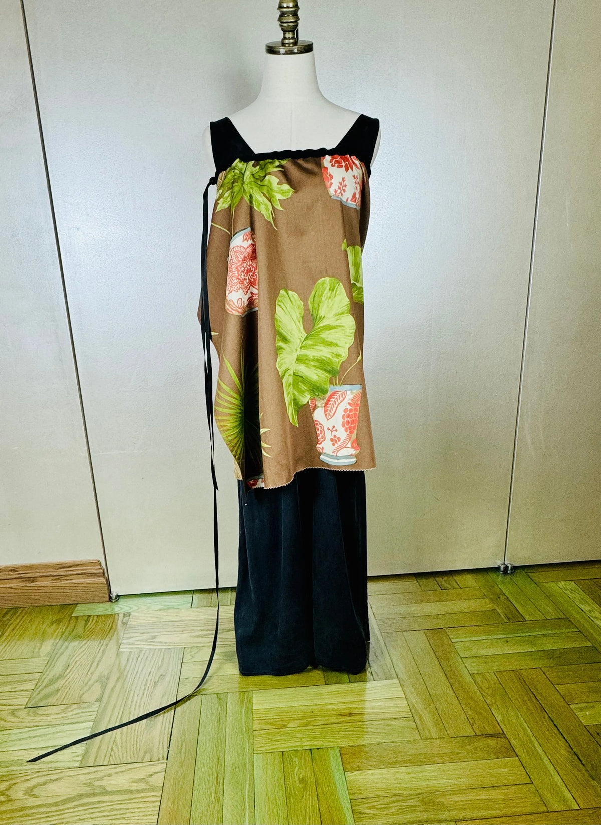 Piper Overskirt No. 017 Cape & Dress