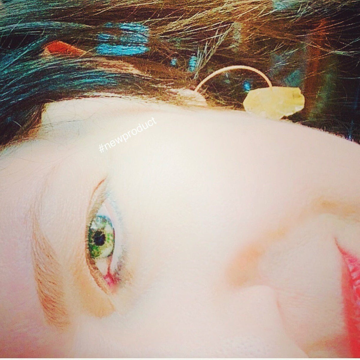 AUGUST Hoop Earrings Citrine Crystal Charm 14K Gold 14/20 Sparkle