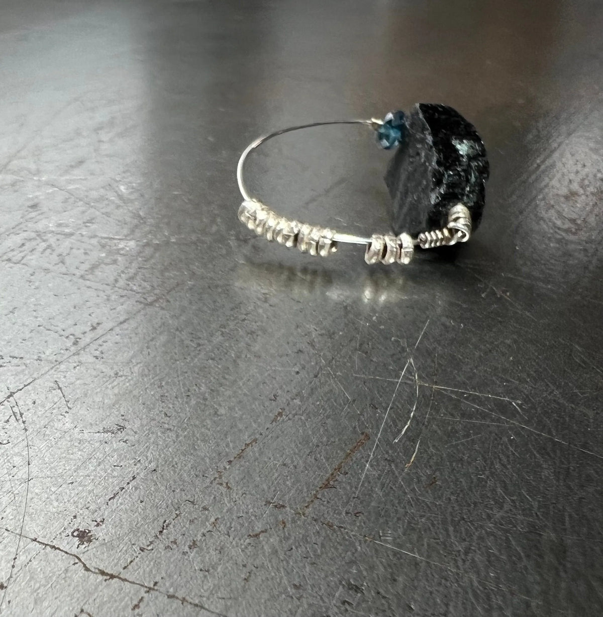 BERLIN Gemmy Fidget Ring Black Spinel Blue Sapphire Lux Spa Resort