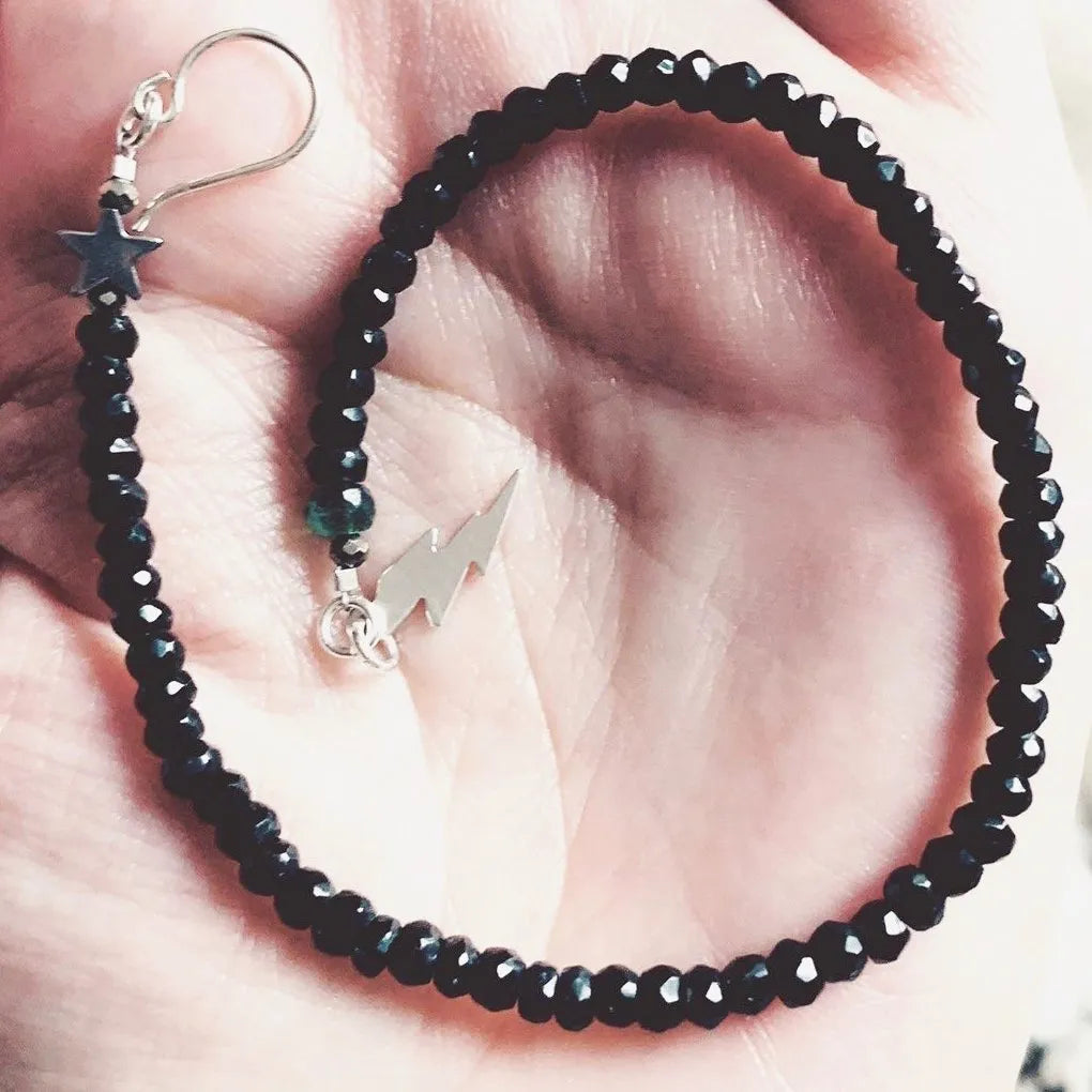 BOWIE Clavicle Kiss Mismatch Earring Set Black Spinel Bolt Charm