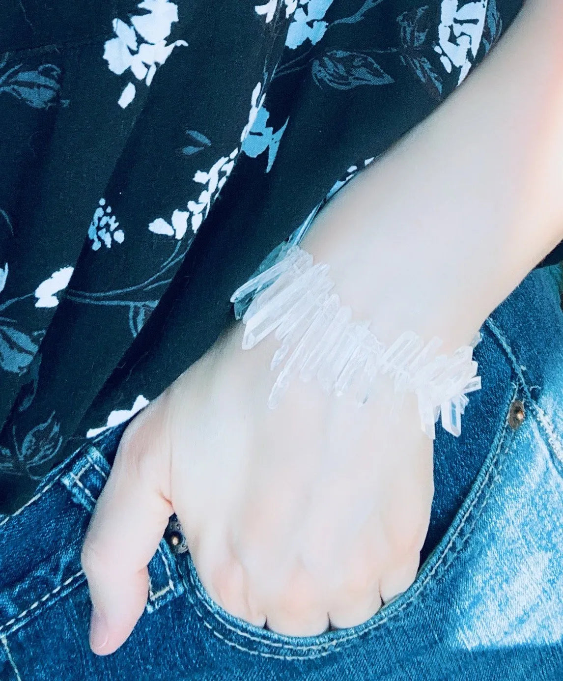 CRYSTAL Bracelet Ice Crystal Quartz Points Iridescent Freshwater Pearl