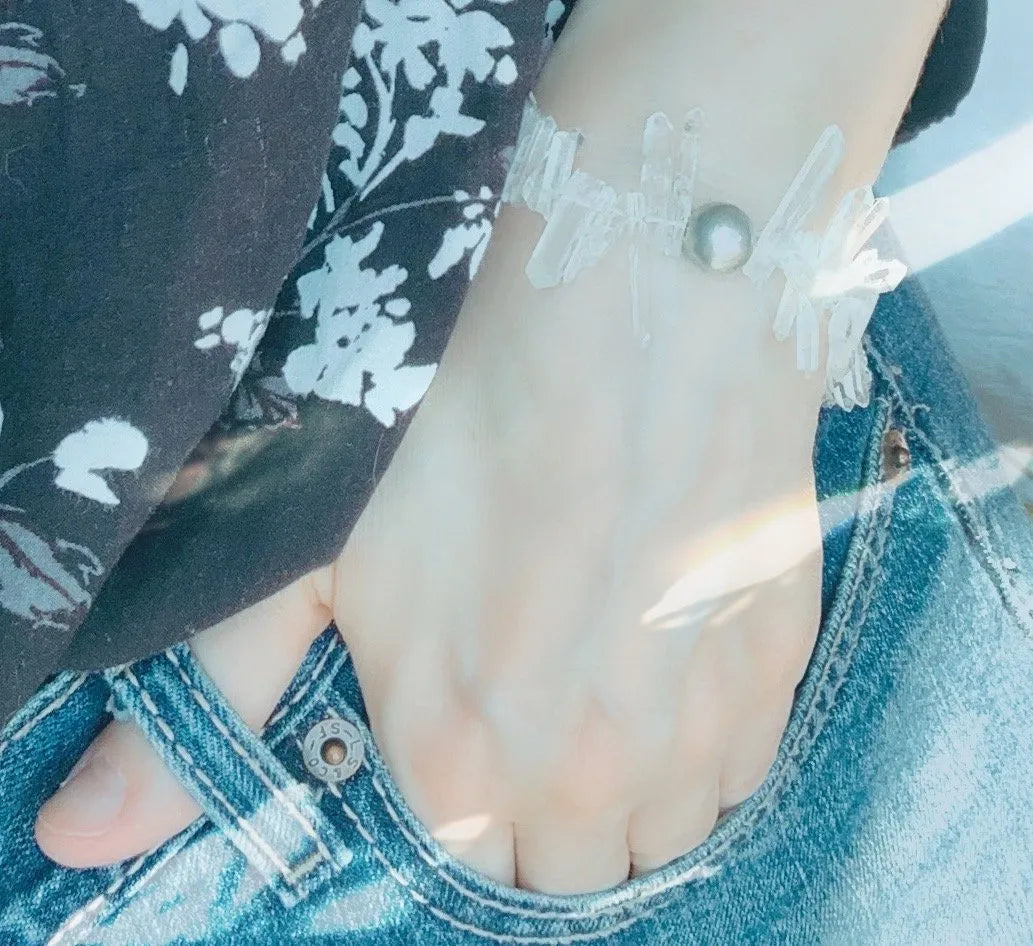 CRYSTAL Bracelet Ice Crystal Quartz Points Iridescent Freshwater Pearl