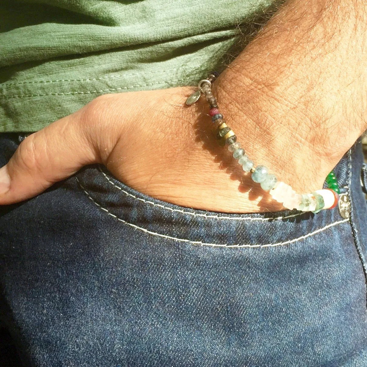 DESZÖ Inspired Bracelet Fine Crystals Gems Wax-Cast Charms Chakra