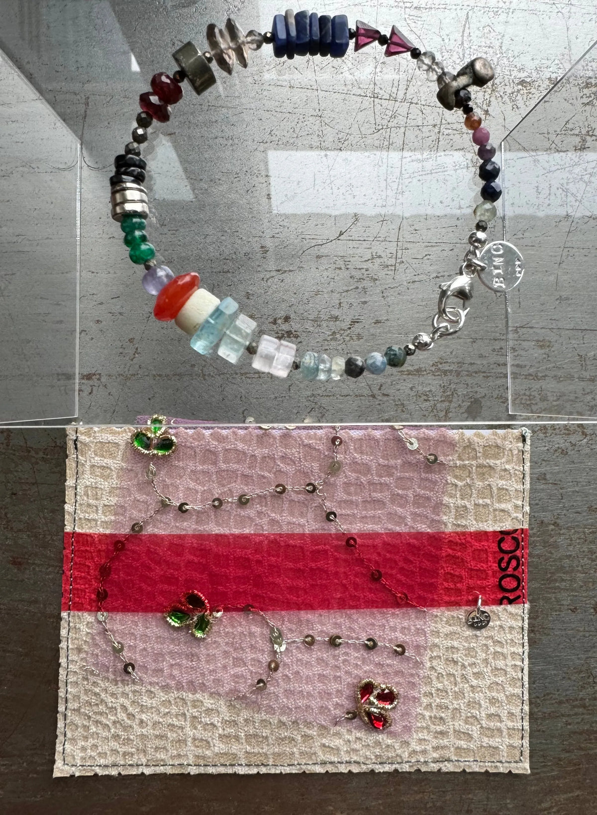 DESZÖ Inspired Bracelet Fine Crystals Gems Wax-Cast Charms Chakra