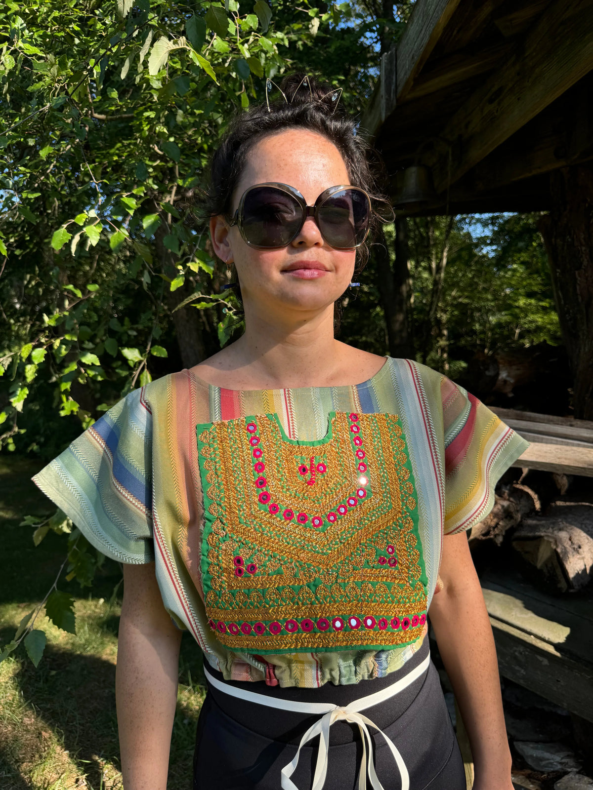 Frida Capelet No. 001