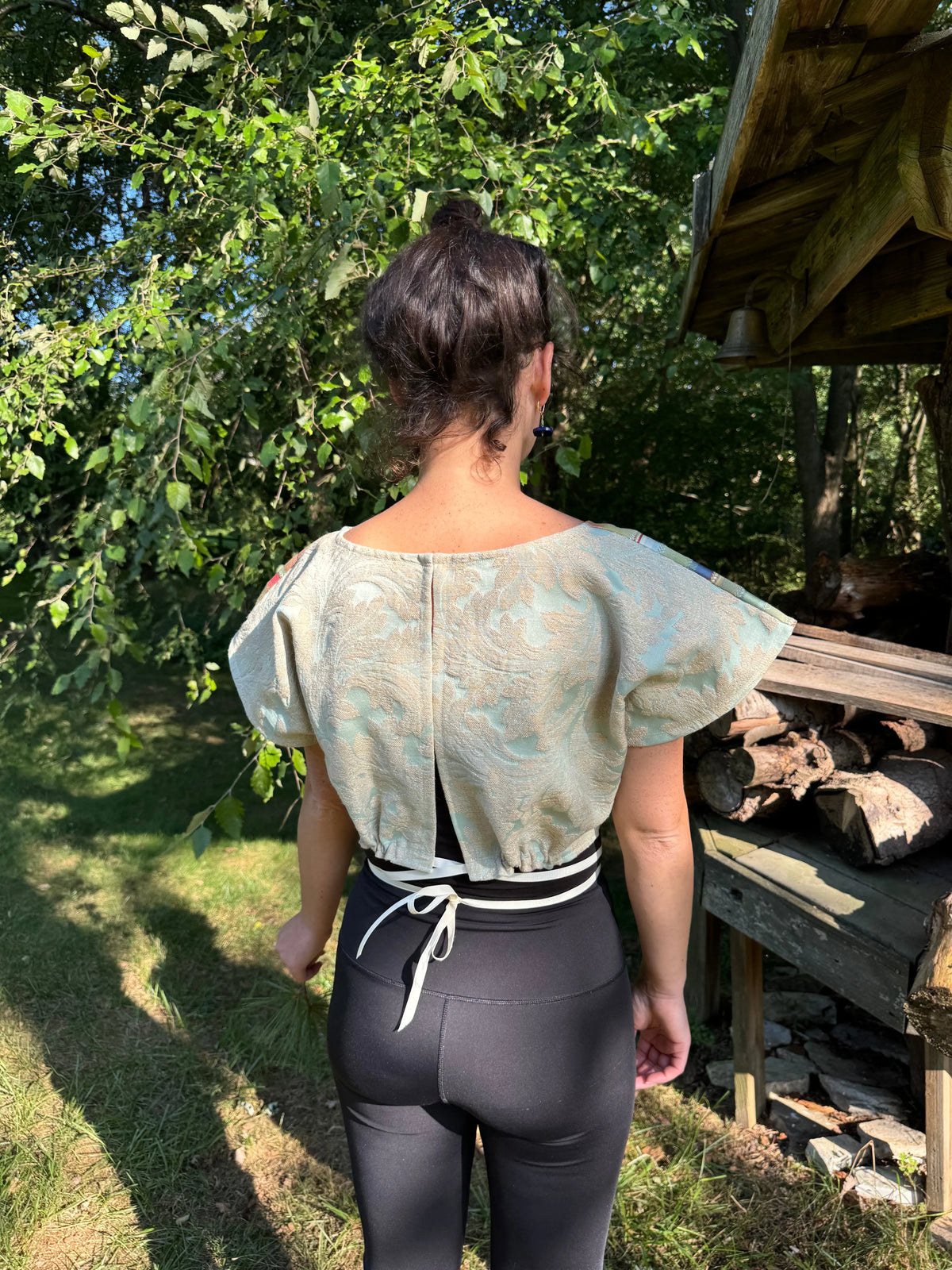 Frida Capelet No. 001