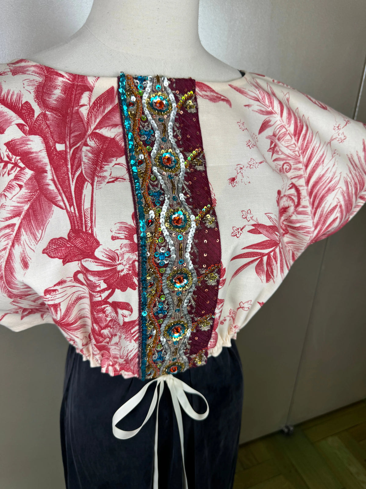 Frida Capelet No. 004