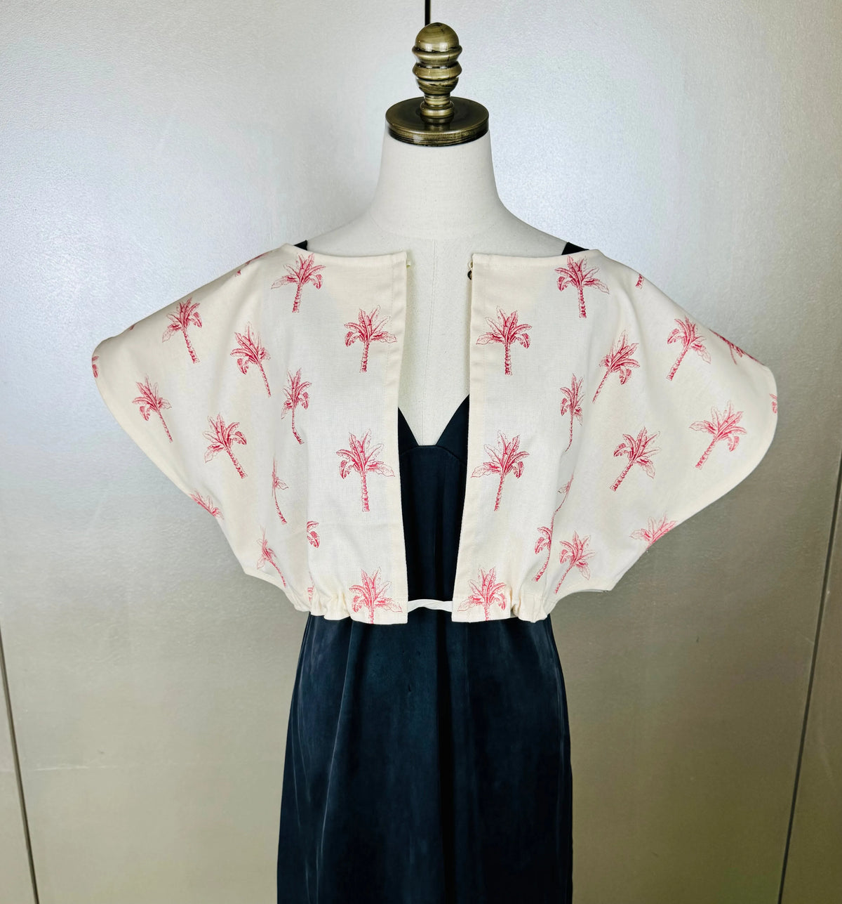 Frida Capelet No. 004