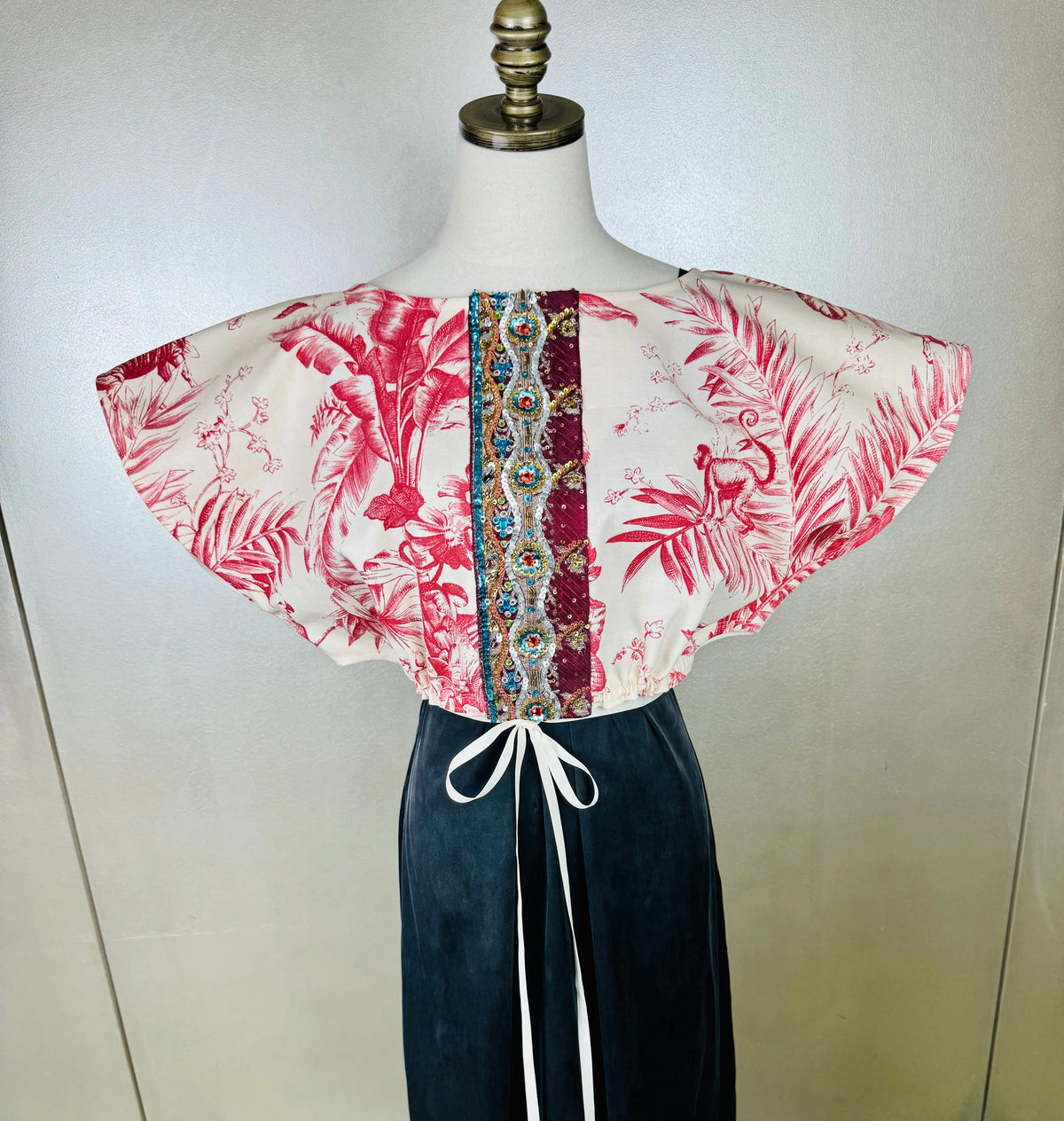 Frida Capelet No. 004