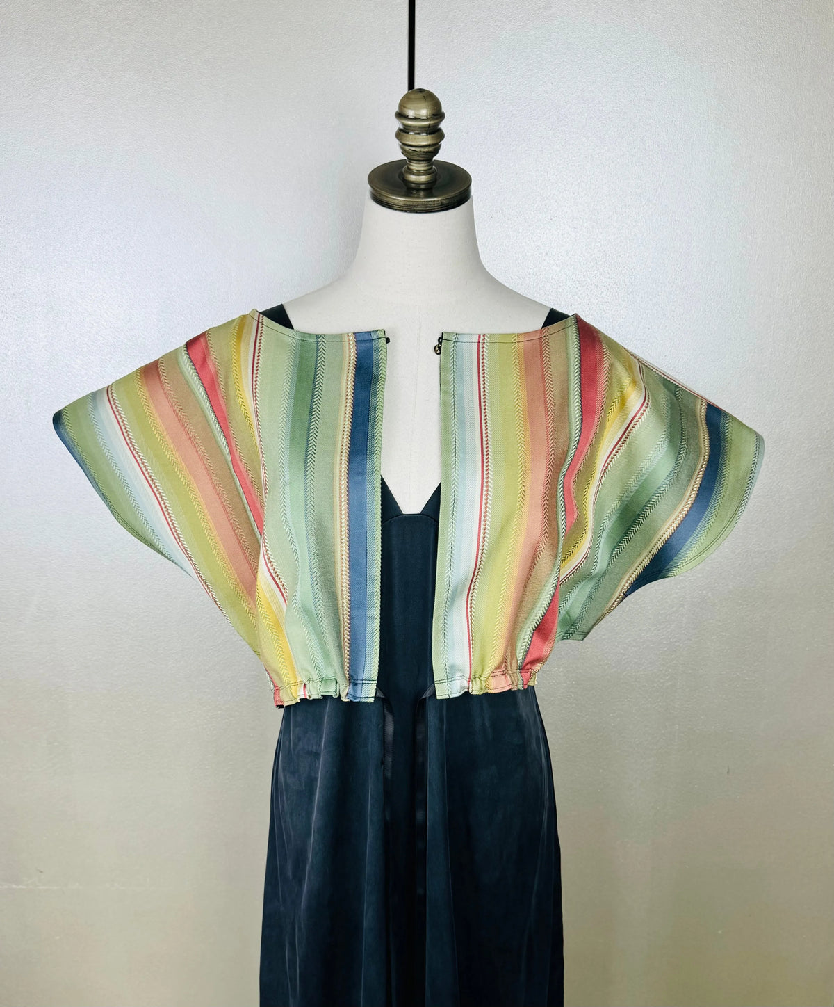 Frida Capelet No. 006