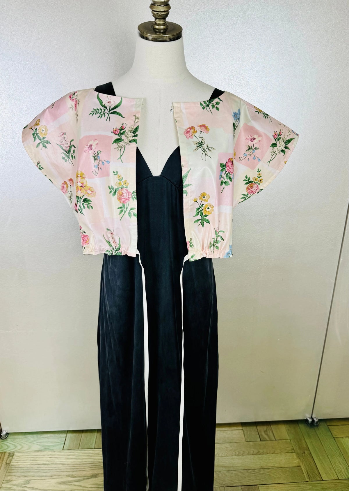 Frida Capelet No. 008