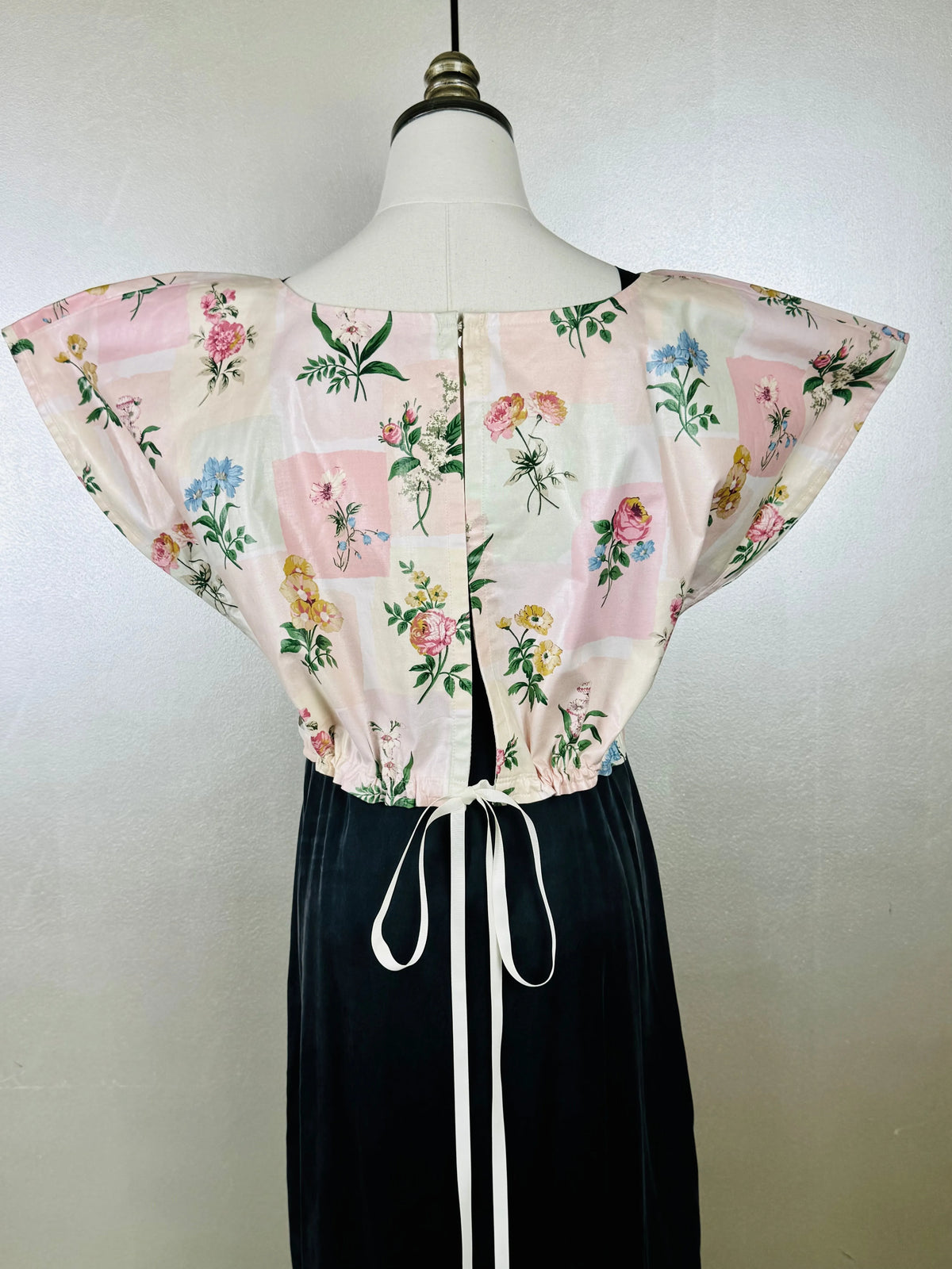 Frida Capelet No. 008