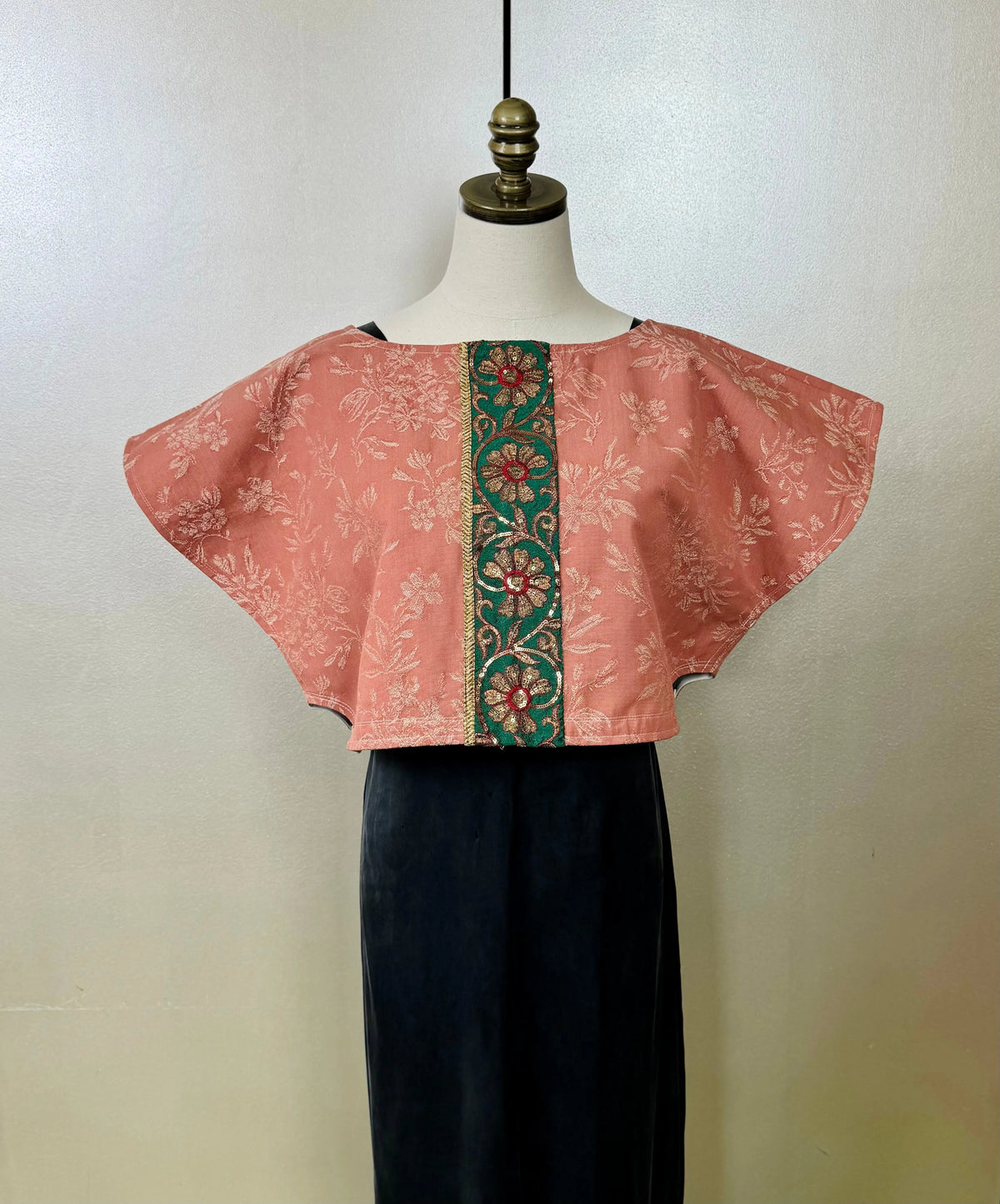 Frida Capelet No. 009