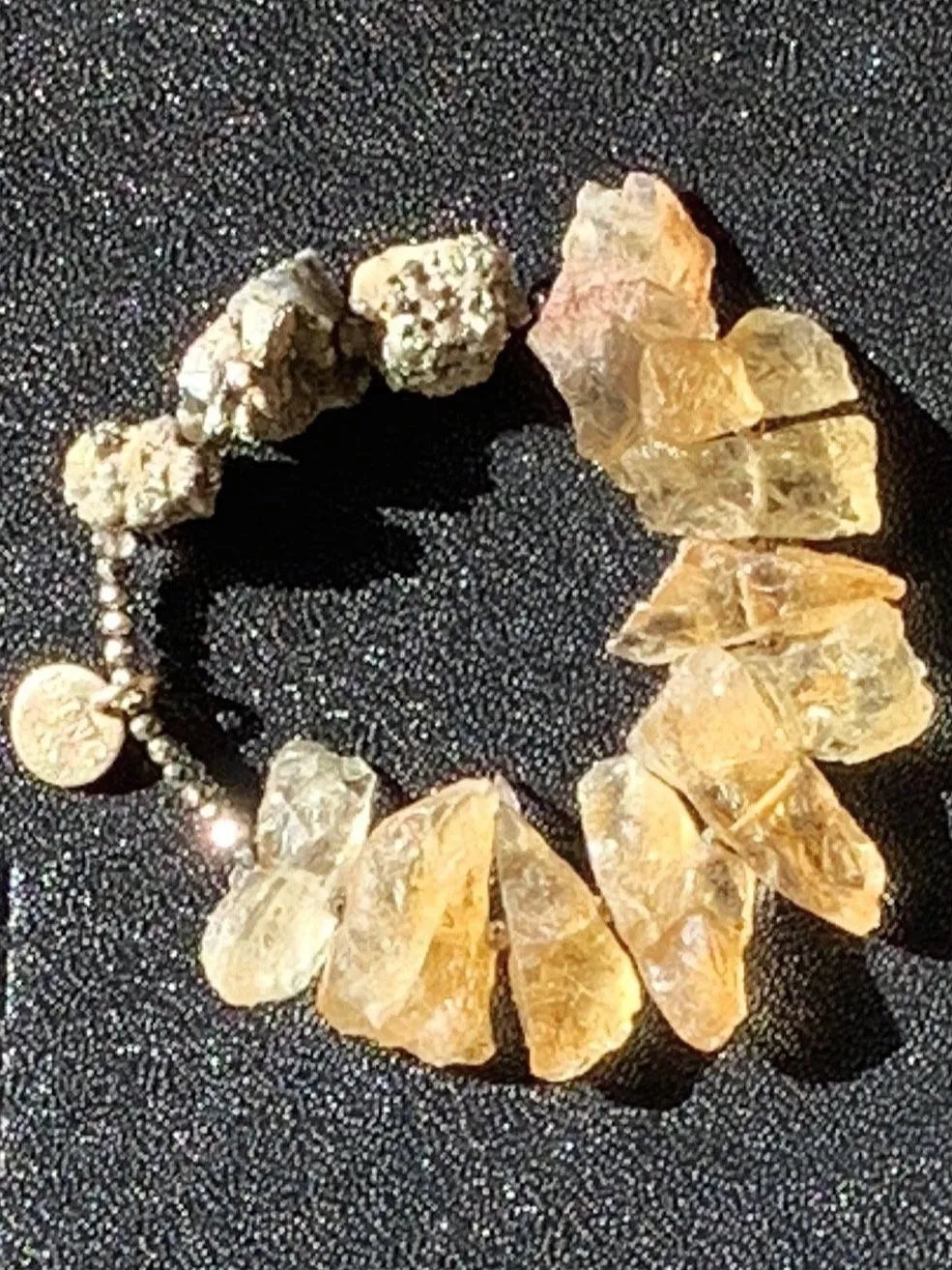 HOLLAND Bracelet Citrine 66-75 Carats Crystals Pyrite Quartz Stone