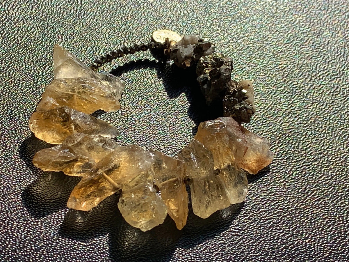 HOLLAND Bracelet Citrine Crystals Pyrite Quartz Stone