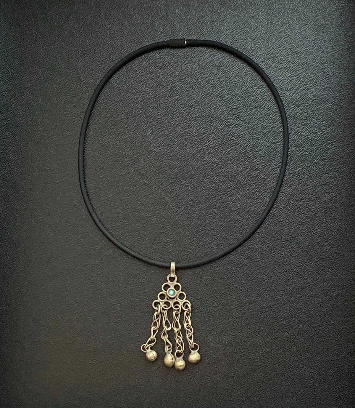 HOLLISTER Antique Pendant Necklace Turquoise Tribal Slow Fashion