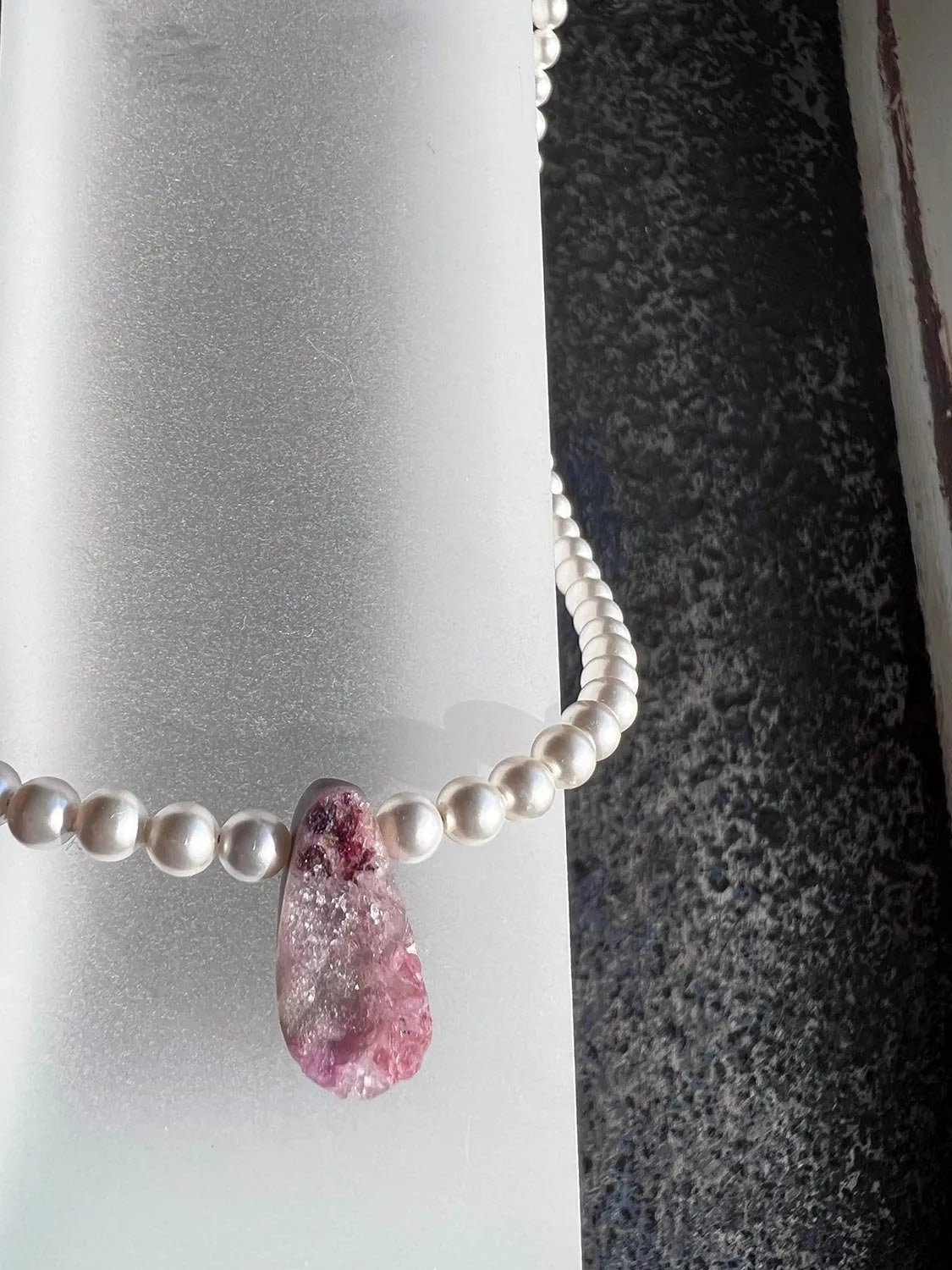 OLLY Choker & Collar Necklace Pearl Rare Cobalto Calcite Druzy