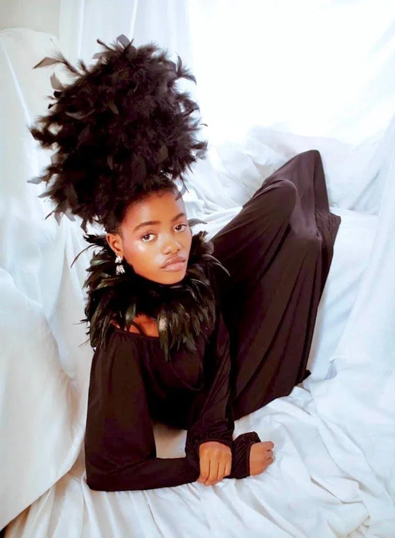 PARIS Feather Collar Shoulder Warmer Crown Necklace Multi-Functioning