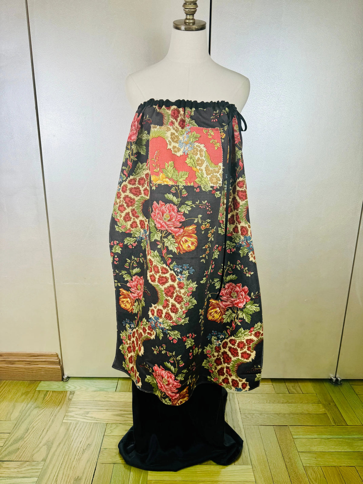 Piper Overskirt No. 002 Cape & Dress