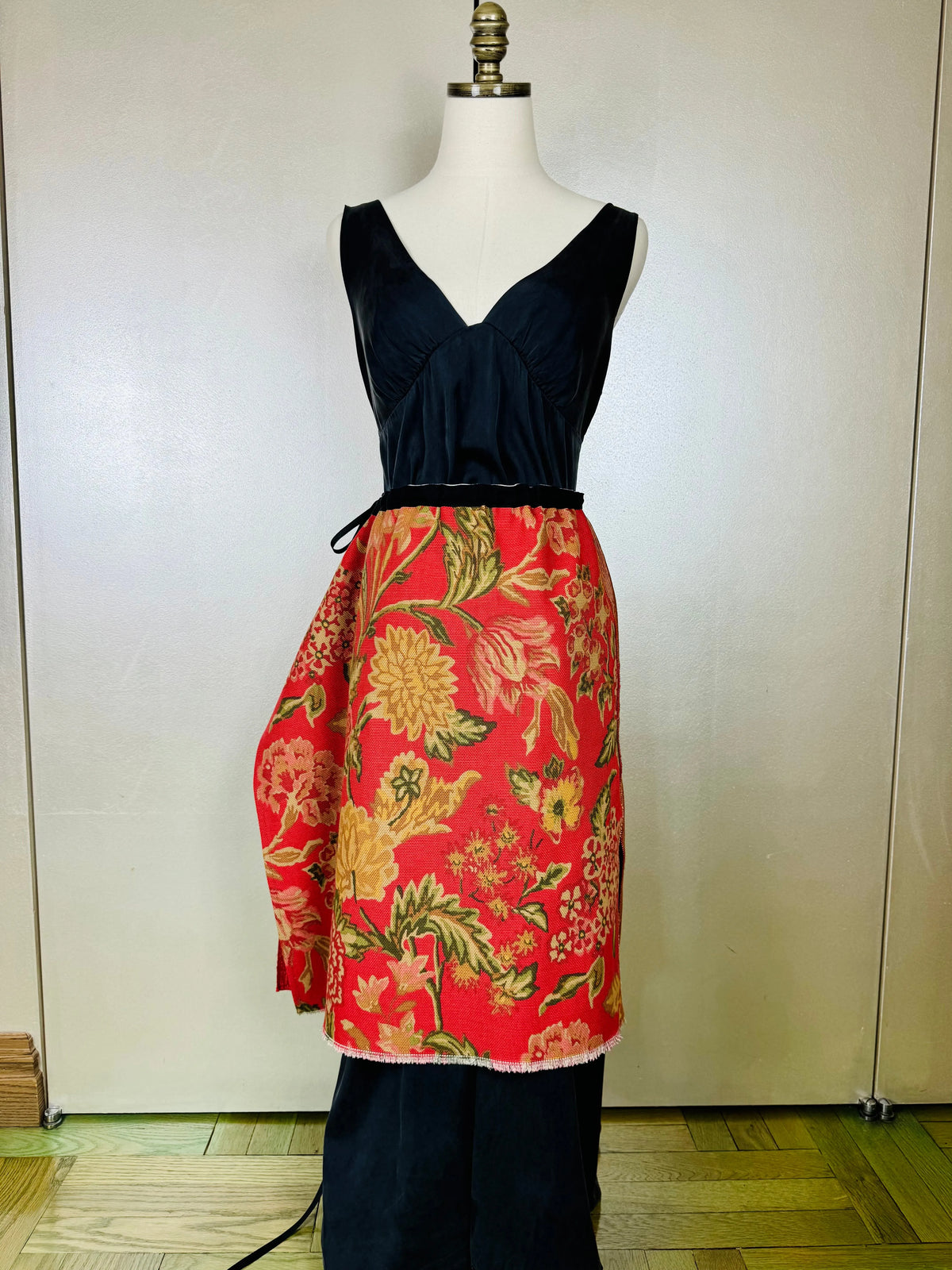 Piper Overskirt No. 005 Cape & Dress