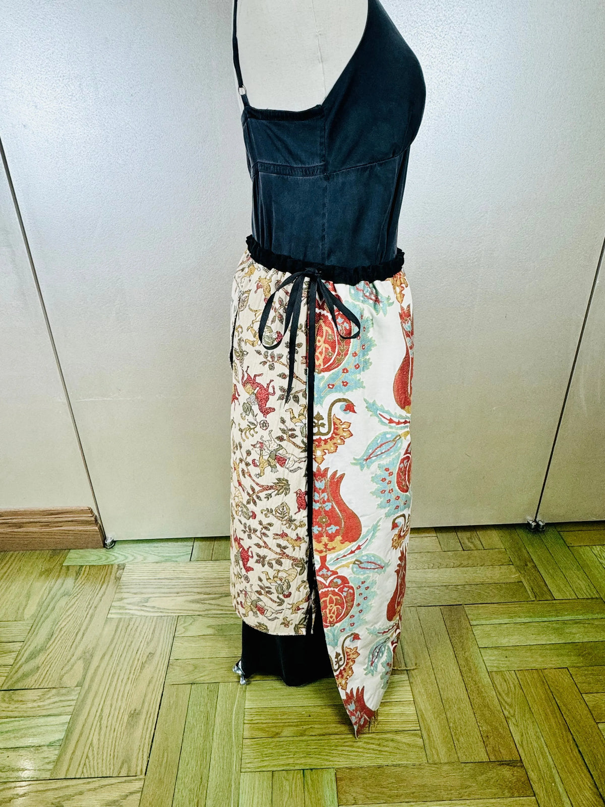 Piper Overskirt No. 007 Cape & Dress