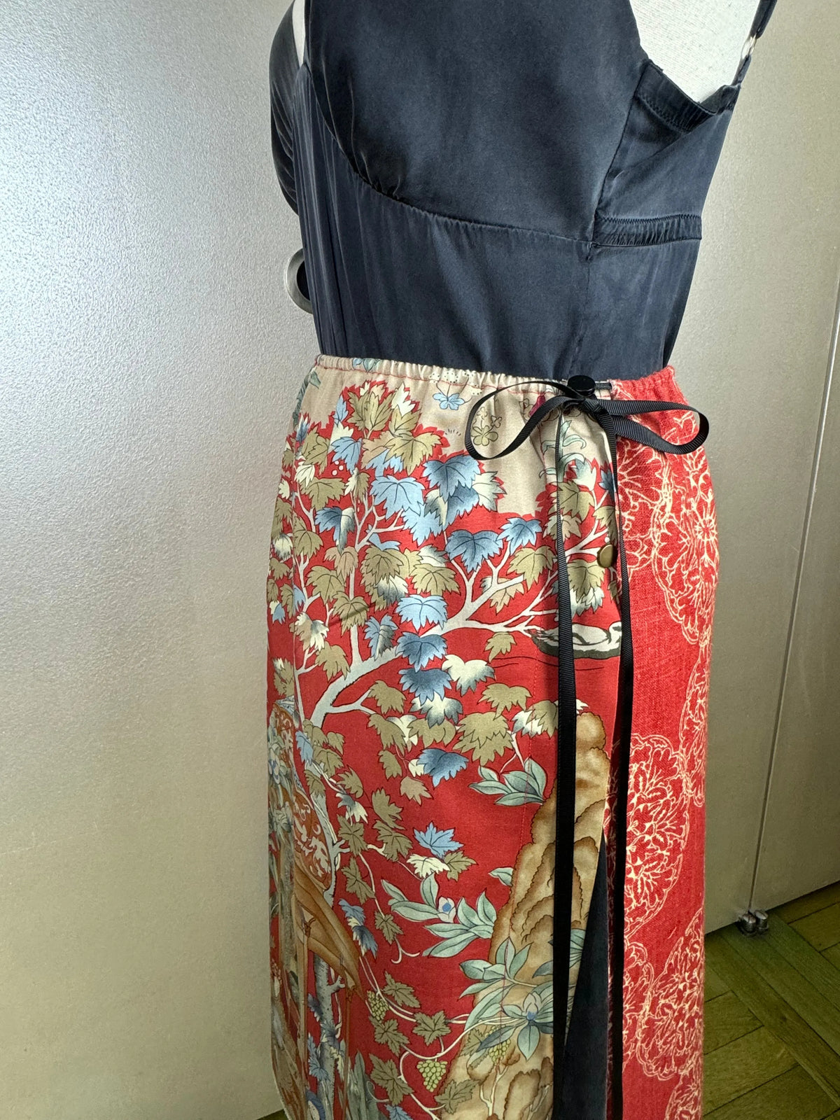 Piper Overskirt No. 009 Cape & Dress