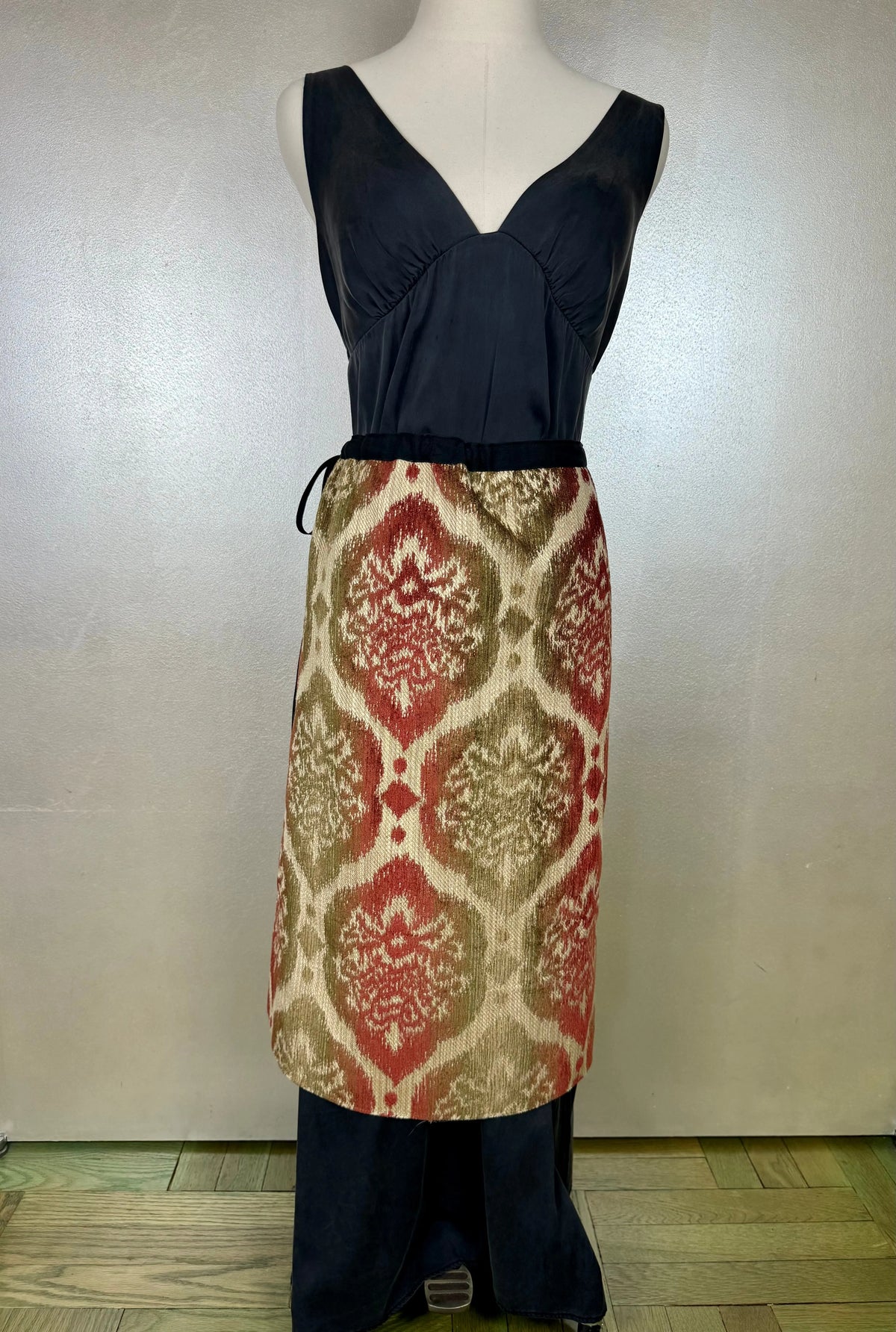 Piper Overskirt No. 010 Cape & Dress