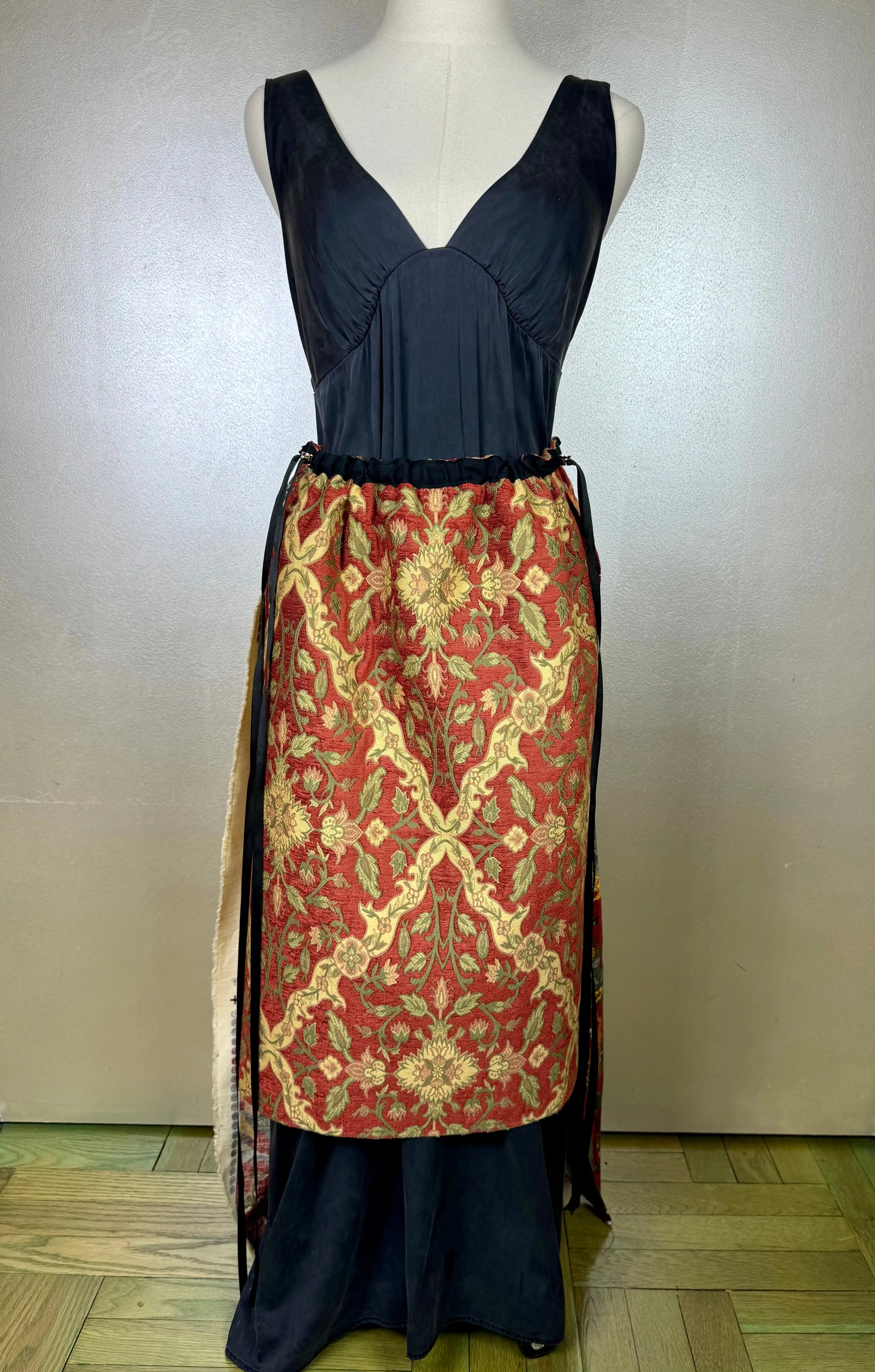 Piper Overskirt No. 012 Cape & Dress