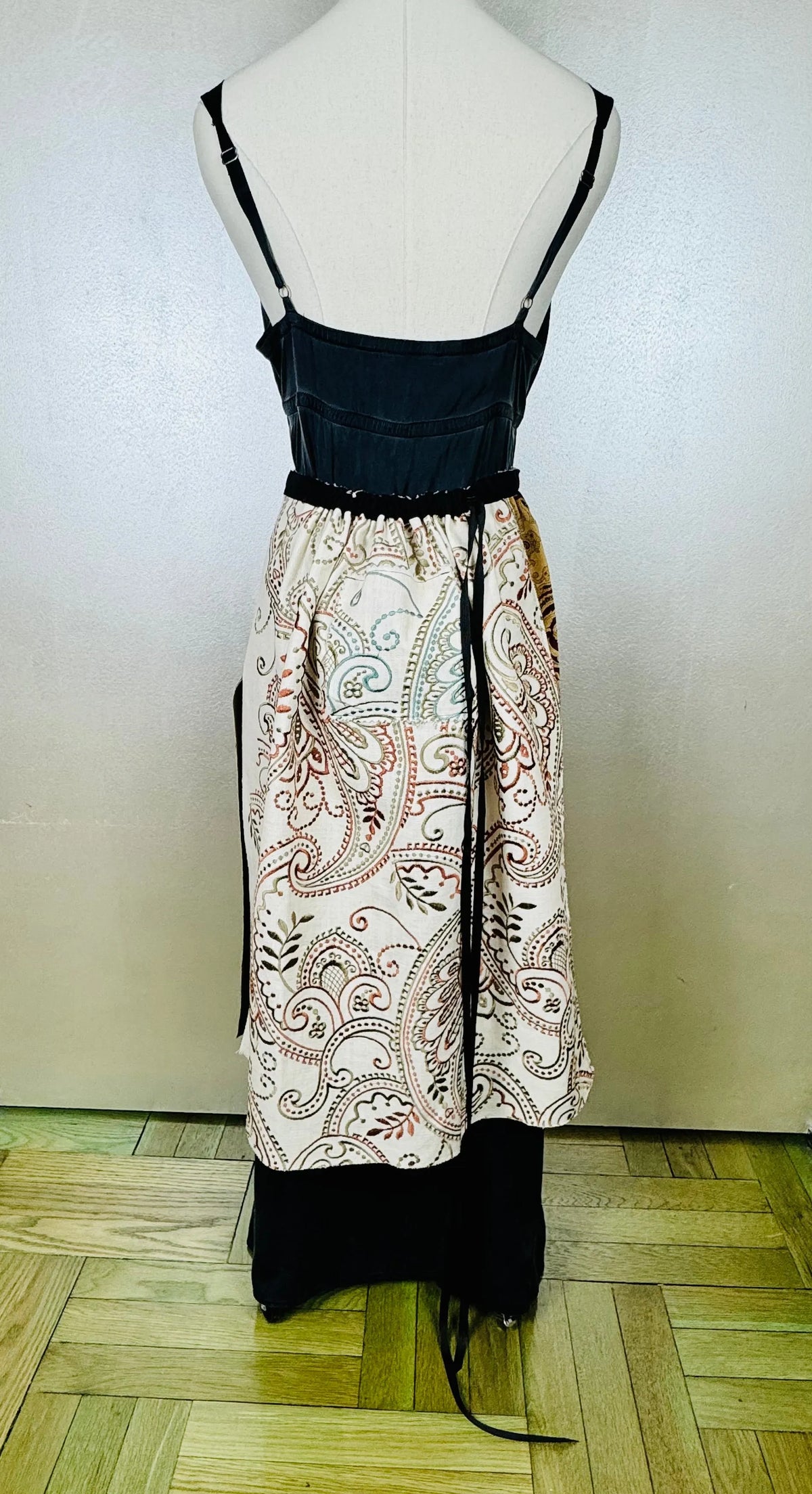 Piper Overskirt No. 013 Cape & Dress