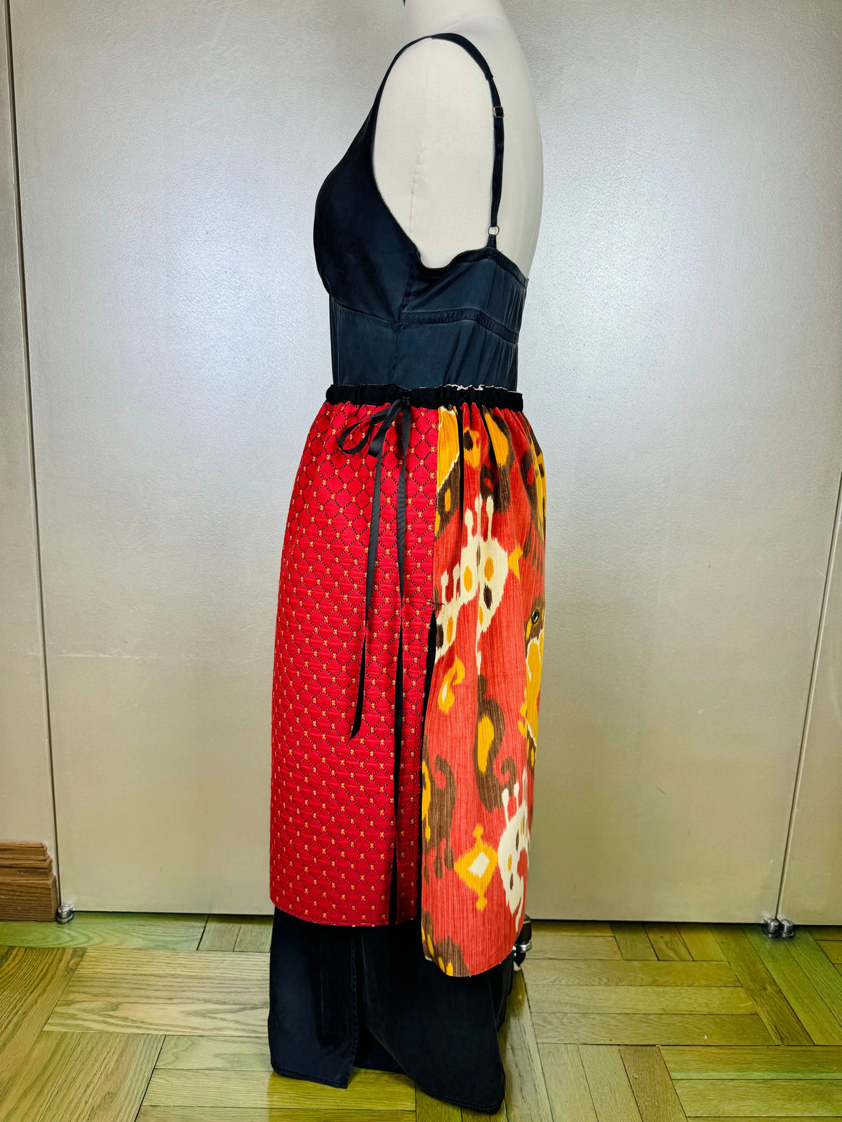 Piper Overskirt No. 014 Cape & Dress