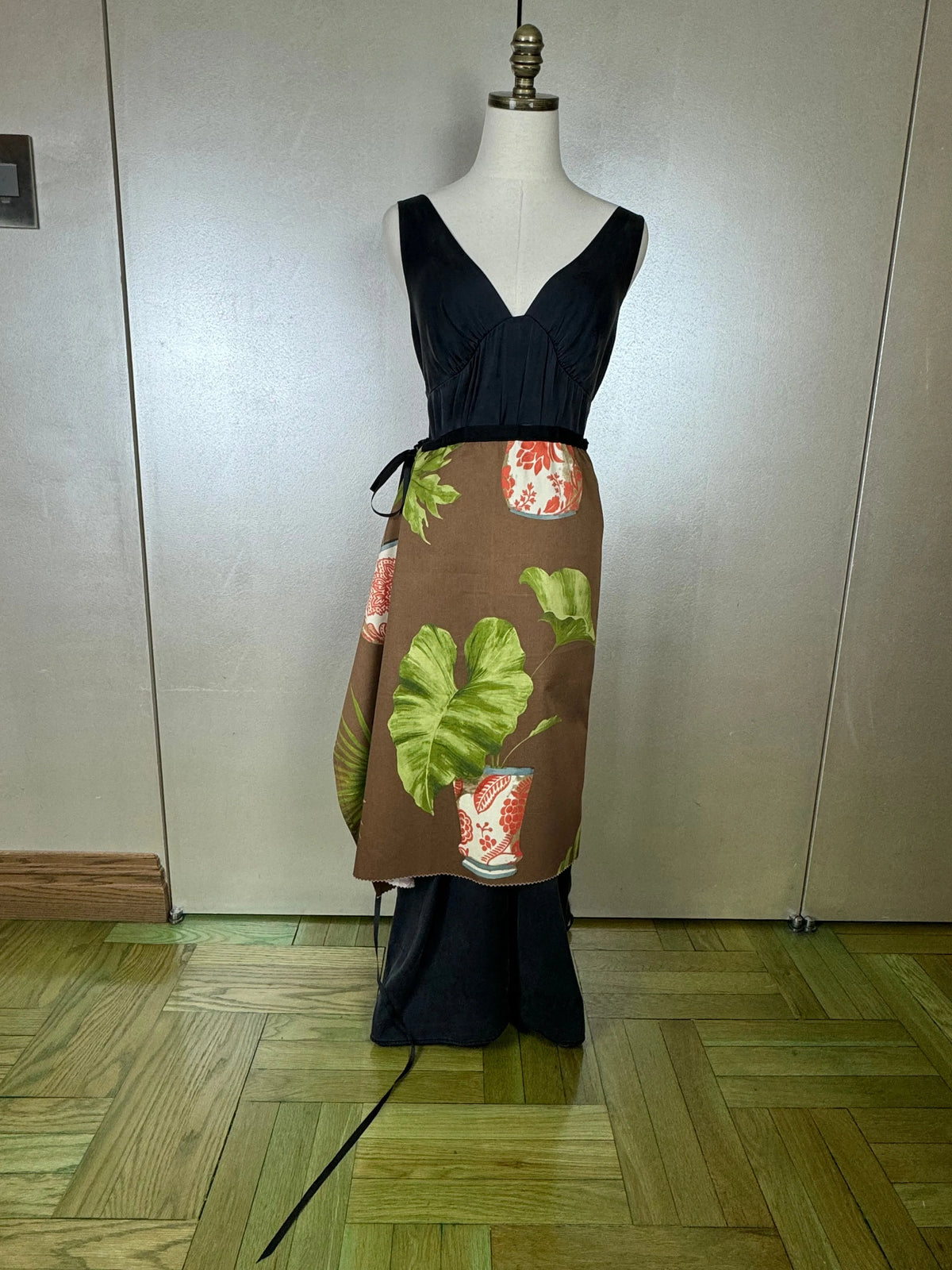 Piper Overskirt No. 017 Cape & Dress