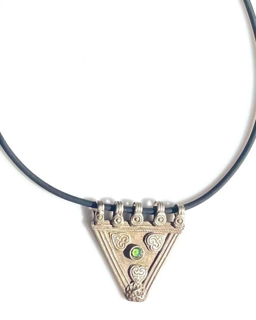 SMITH Tribal Necklace Antique Pendant Pink or Green Cabochon Boho
