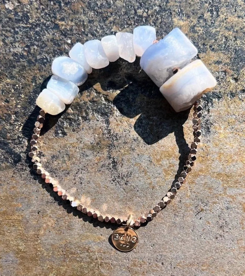 VERNITA Bracelet Blue Lace Agate Crystals (App 90-120 Carats)